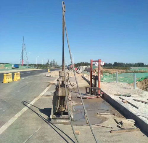 岭东公路高聚物注浆加固